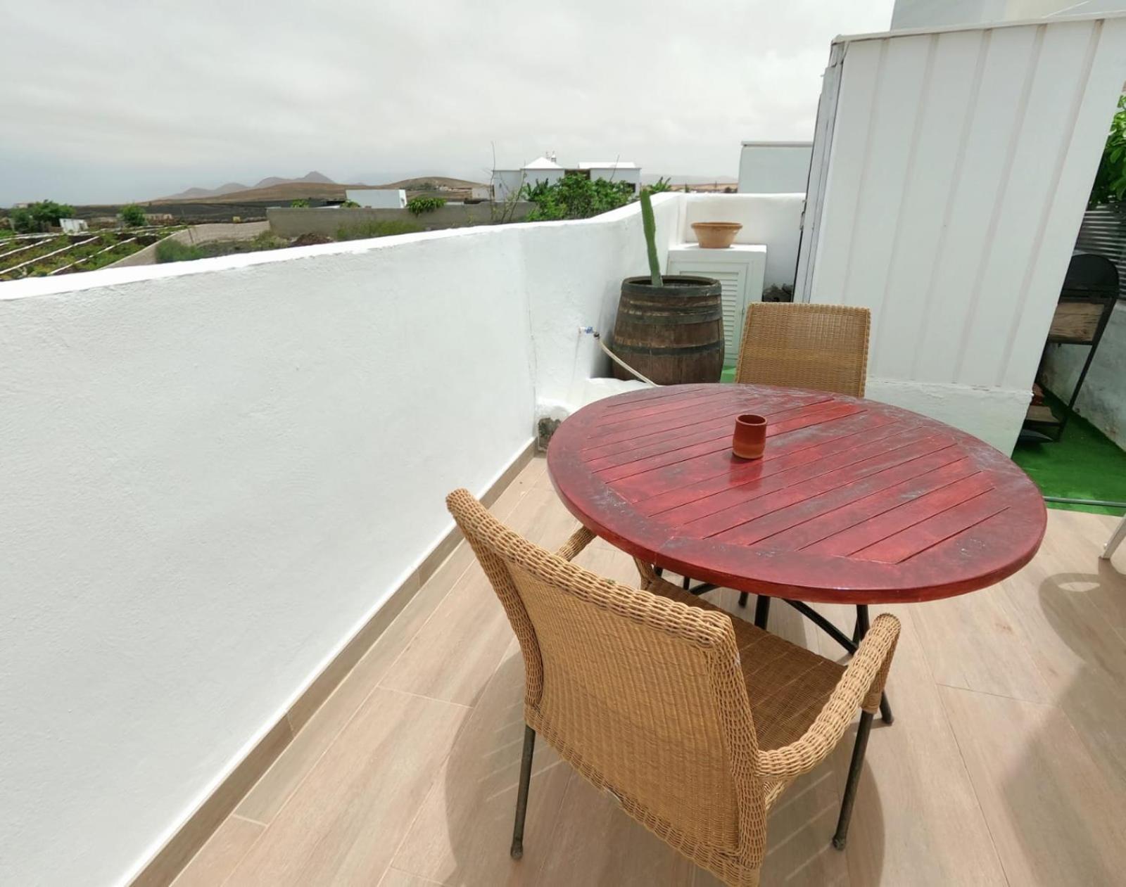 Jardin Del Mar Apartment Tinajo Exterior photo